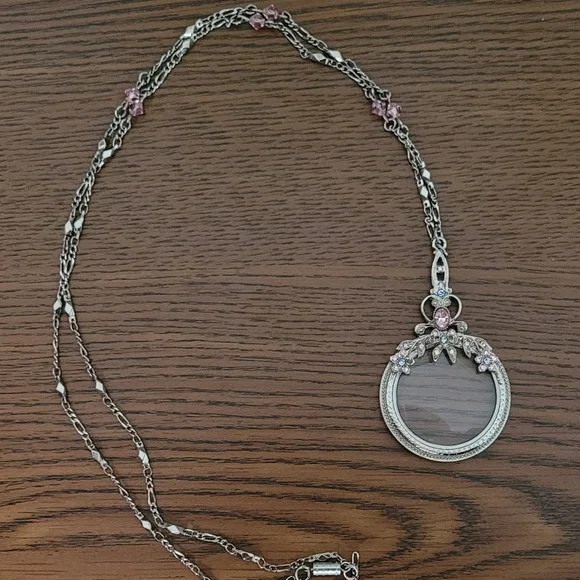 Silvertone Magnifying Glass Crystal Pendant Necklace - Picture 5 of 5